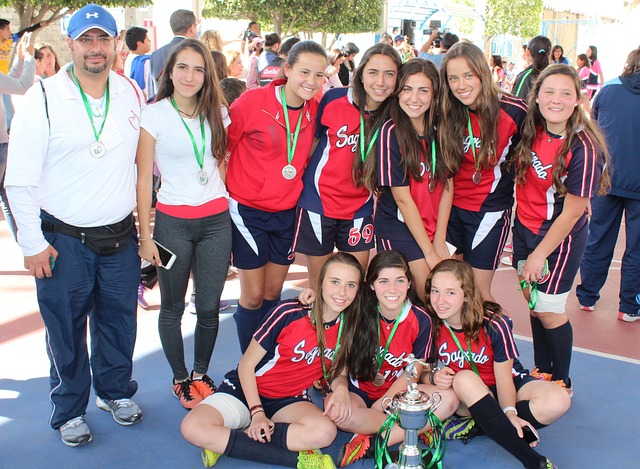 他通过自身 他通过自身